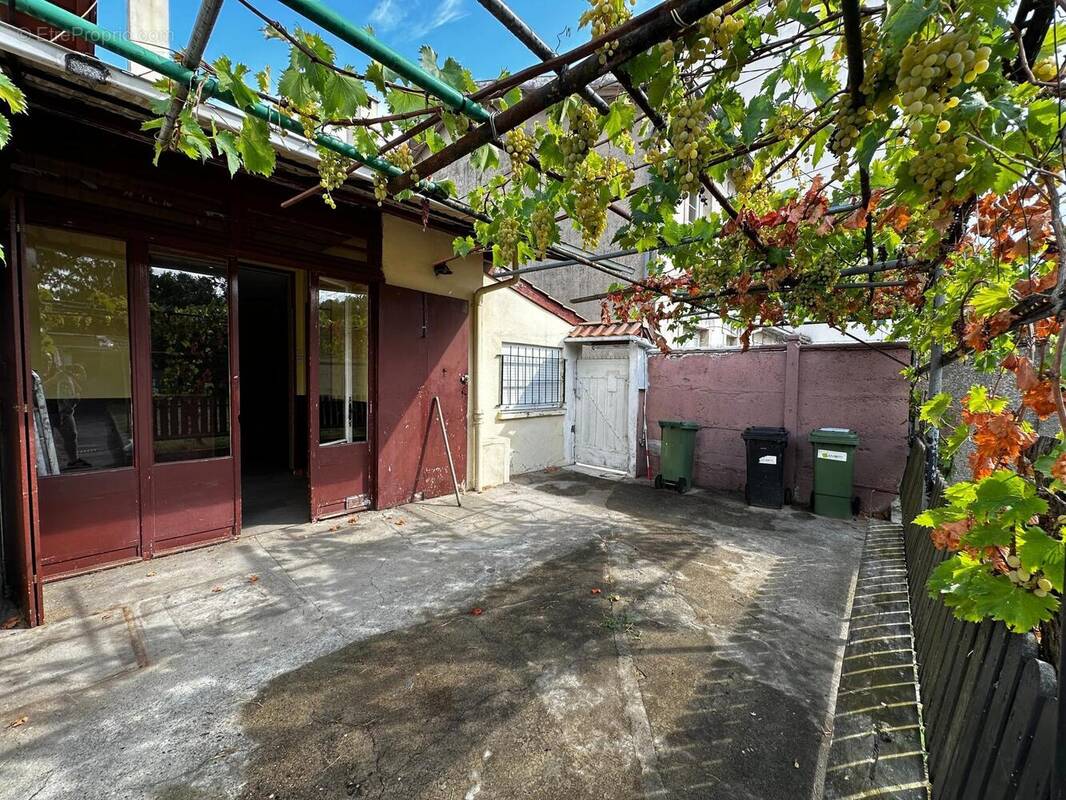 Photo 1 - Maison à CENON