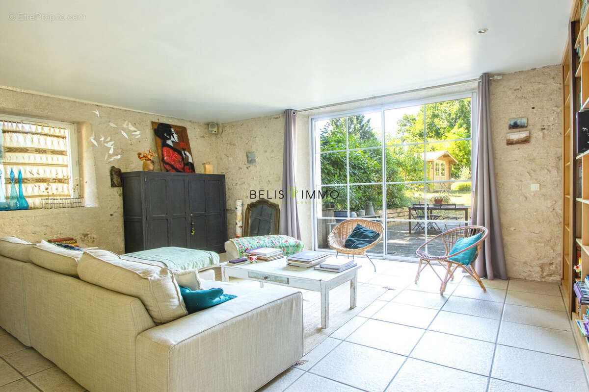 Maison à AZAY-SUR-CHER