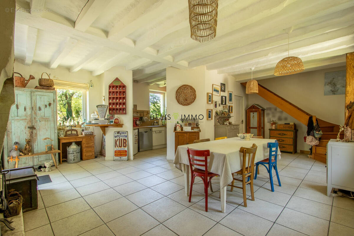 Maison à AZAY-SUR-CHER