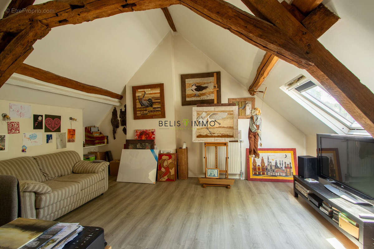 Maison à AZAY-SUR-CHER