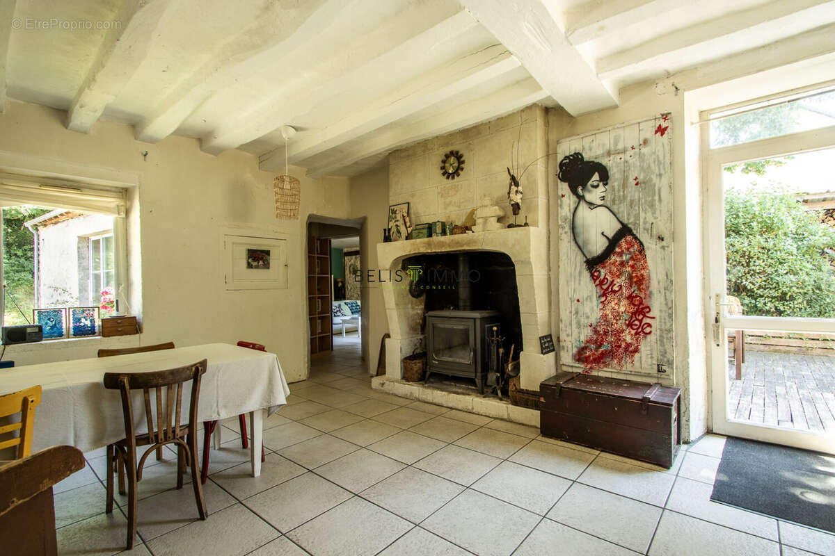 Maison à AZAY-SUR-CHER