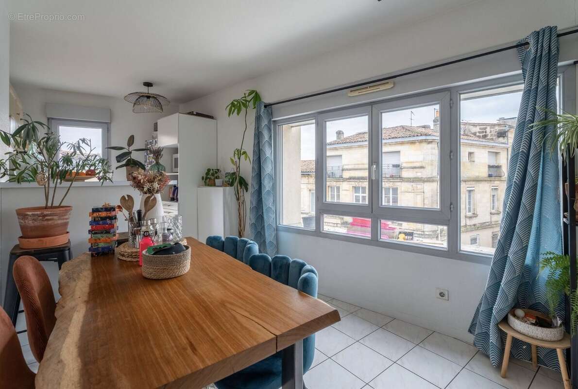 Appartement à BORDEAUX