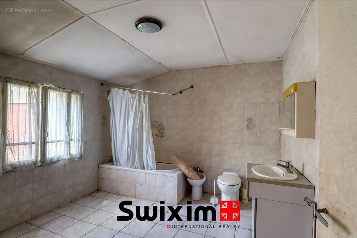 Maison à SAINT-SAUVEUR