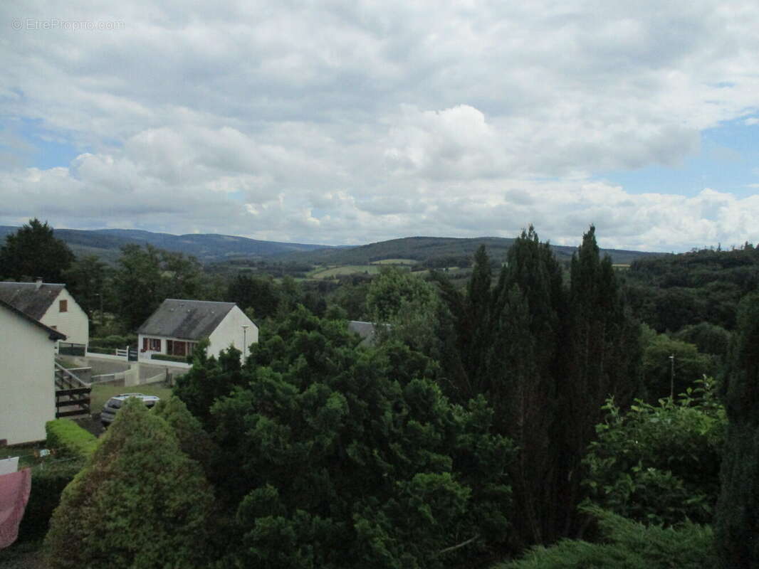 Maison à CHATEAU-CHINON(VILLE)