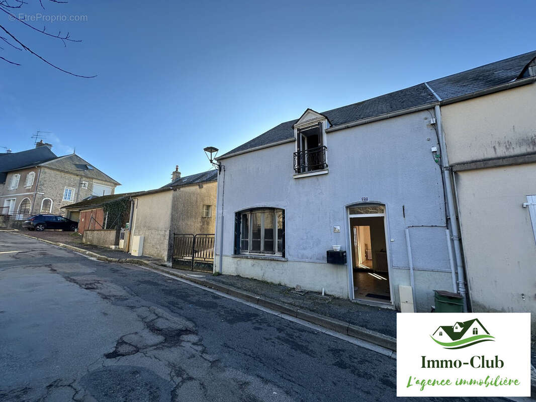 Maison à CHATEAU-CHINON(VILLE)