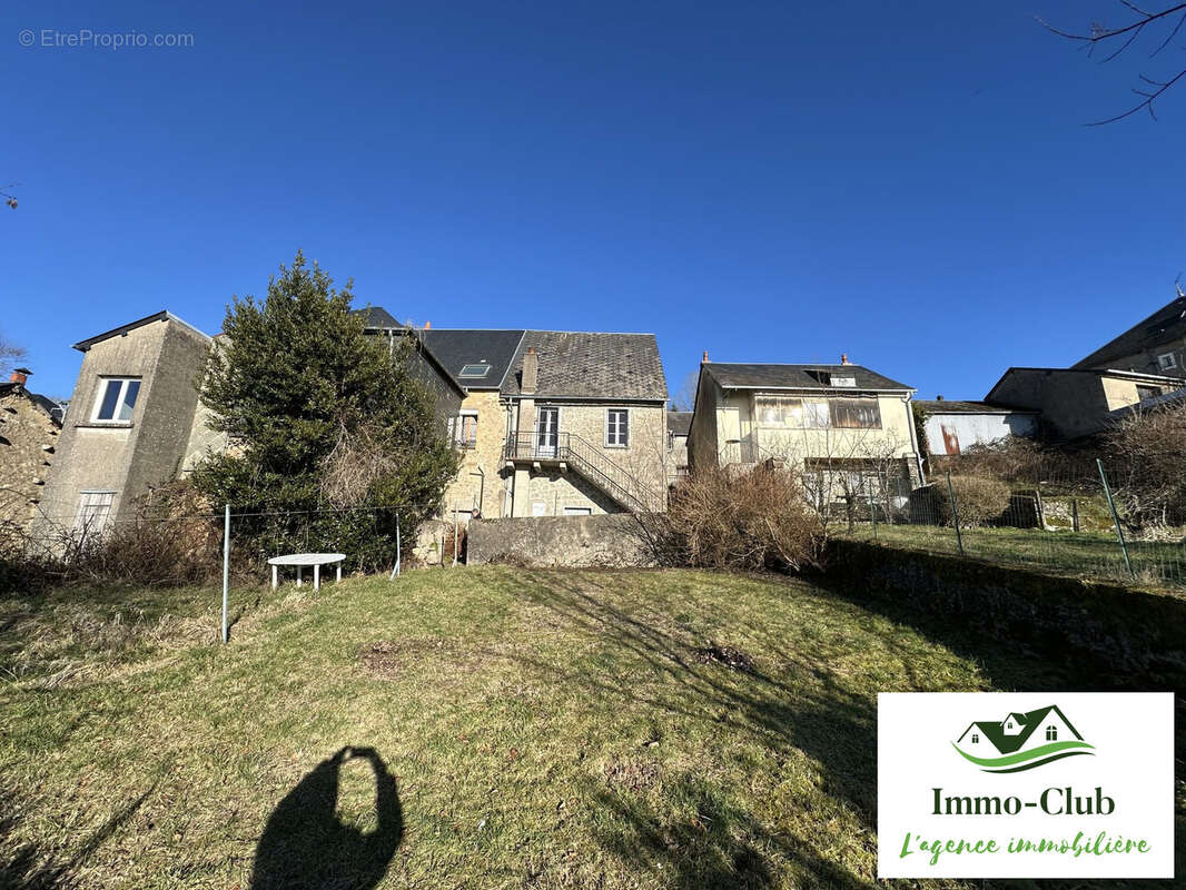 Maison à CHATEAU-CHINON(VILLE)