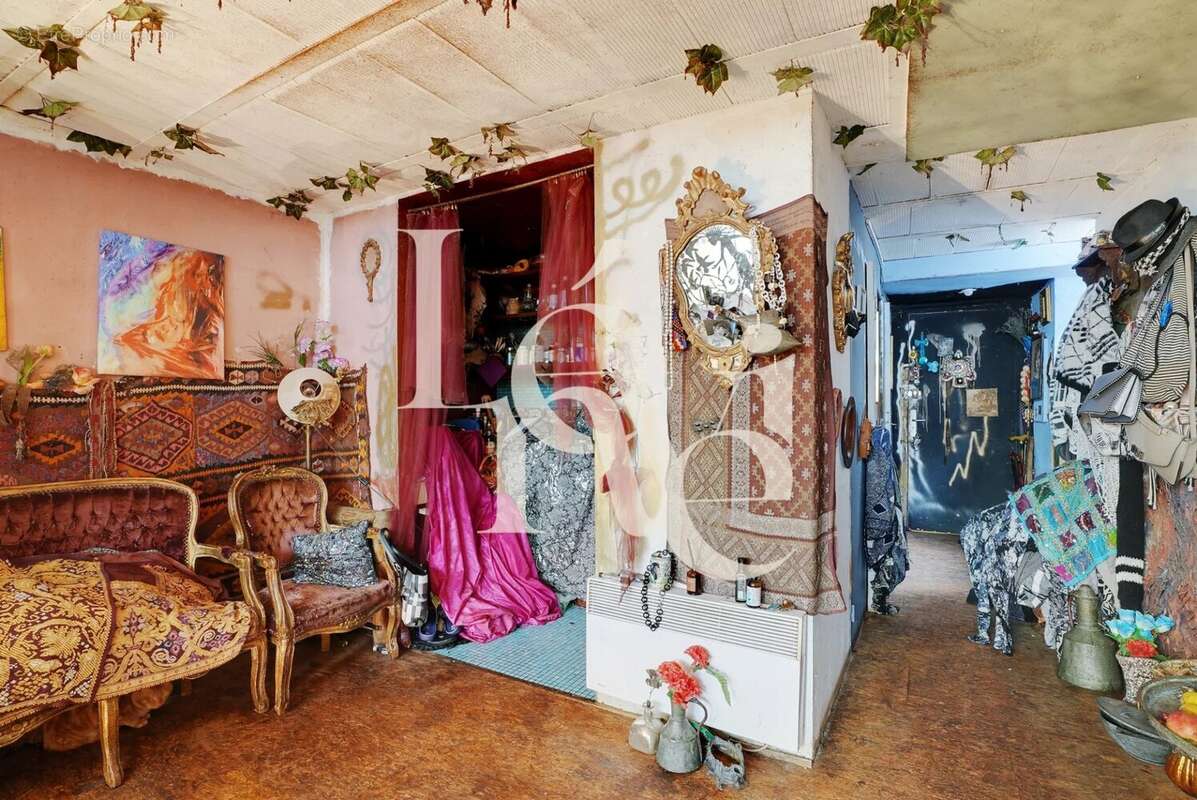 Appartement à PARIS-18E