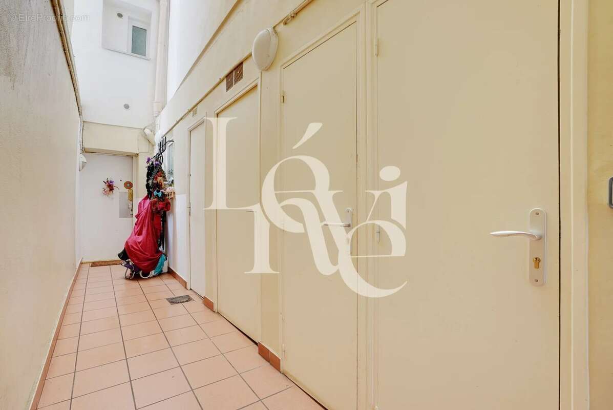 Appartement à PARIS-18E