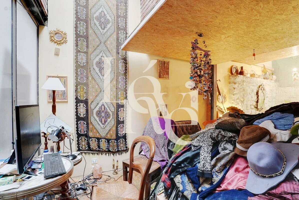 Appartement à PARIS-18E