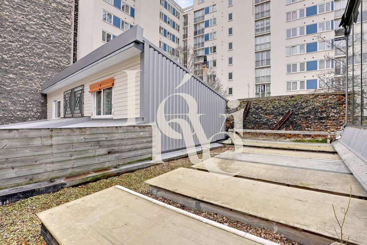 Appartement à PARIS-18E