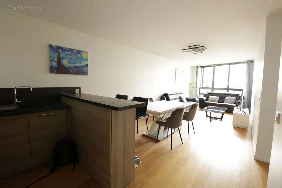 Appartement à PARIS-11E