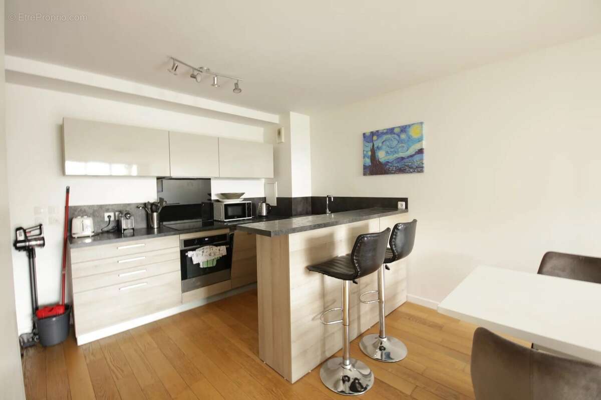 Appartement à PARIS-11E