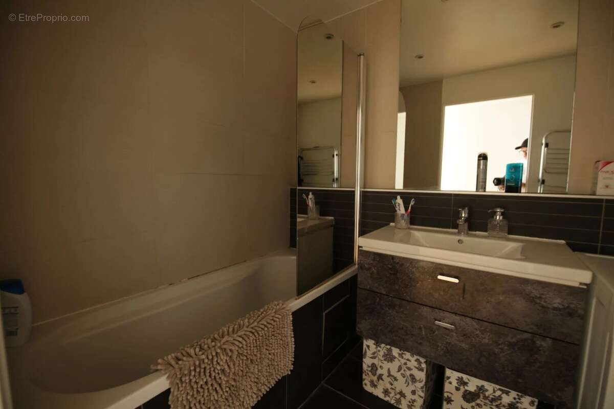 Appartement à PARIS-11E