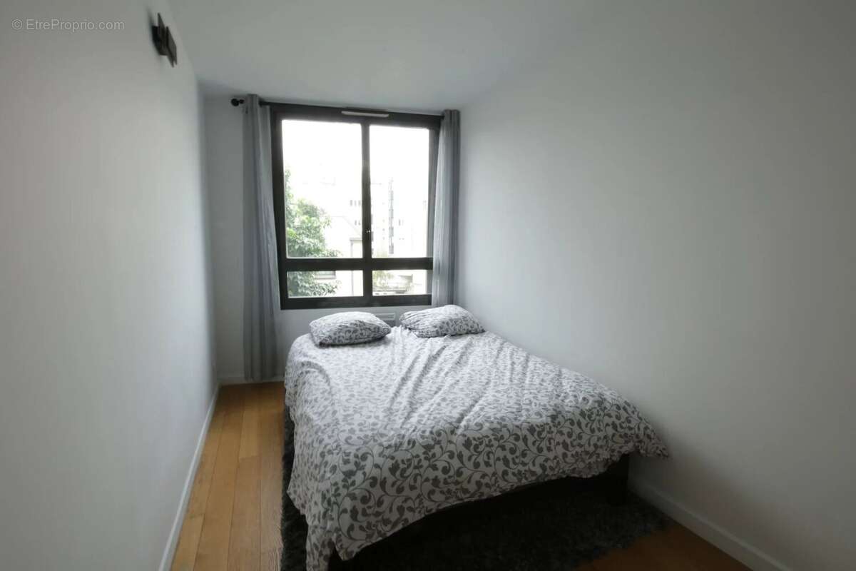 Appartement à PARIS-11E