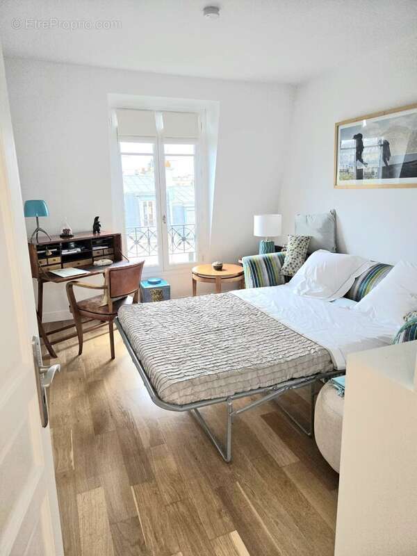 Appartement à PARIS-14E