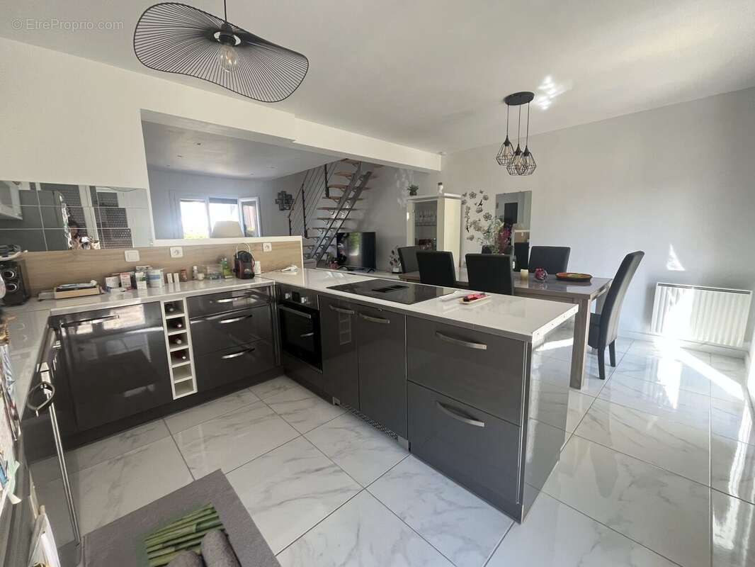 Maison à FRONTIGNAN