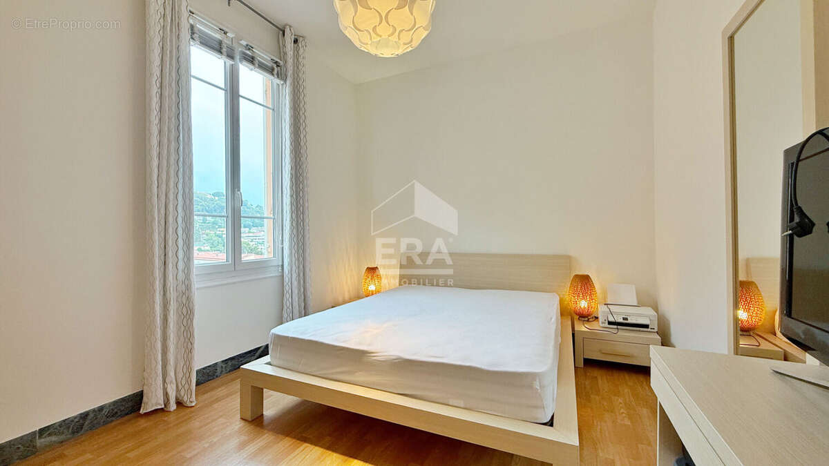 Appartement à ROQUEBRUNE-CAP-MARTIN