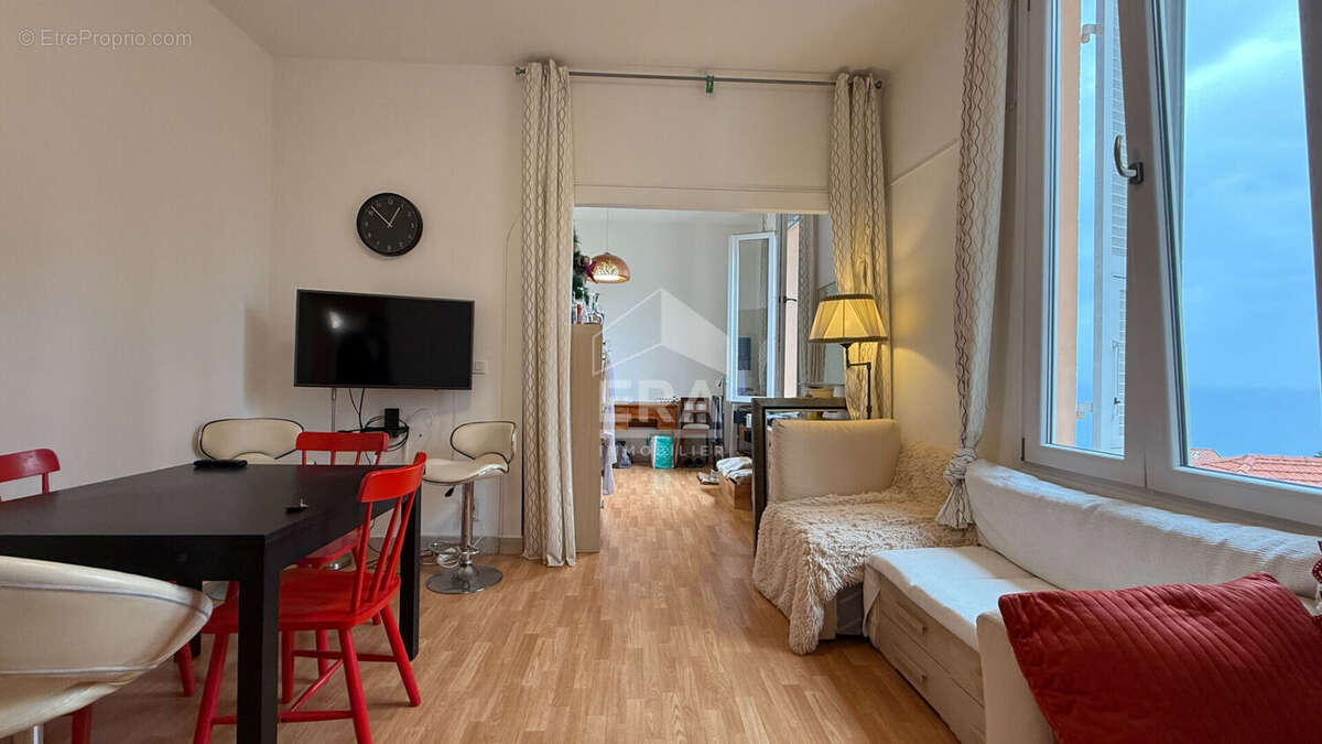 Appartement à ROQUEBRUNE-CAP-MARTIN