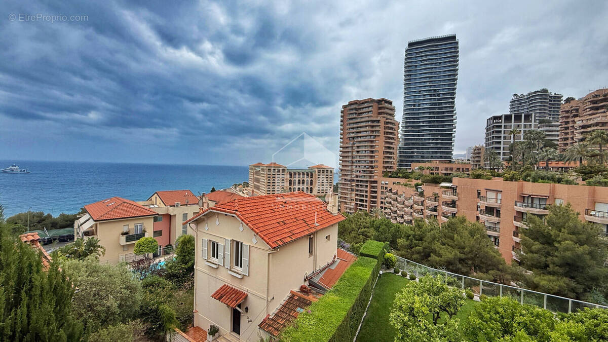 Appartement à ROQUEBRUNE-CAP-MARTIN