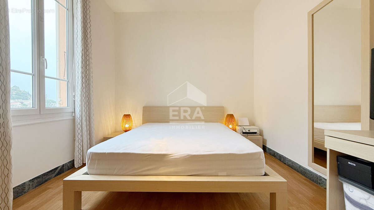 Appartement à ROQUEBRUNE-CAP-MARTIN