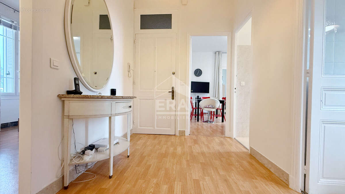 Appartement à ROQUEBRUNE-CAP-MARTIN