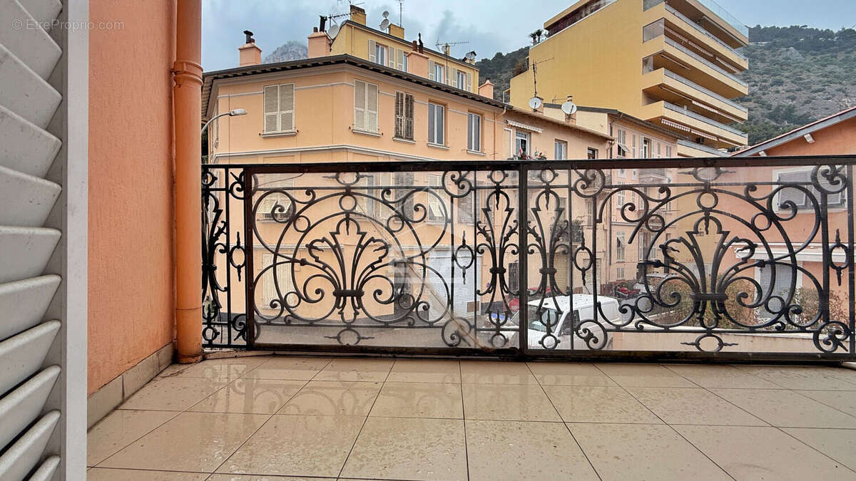 Appartement à ROQUEBRUNE-CAP-MARTIN