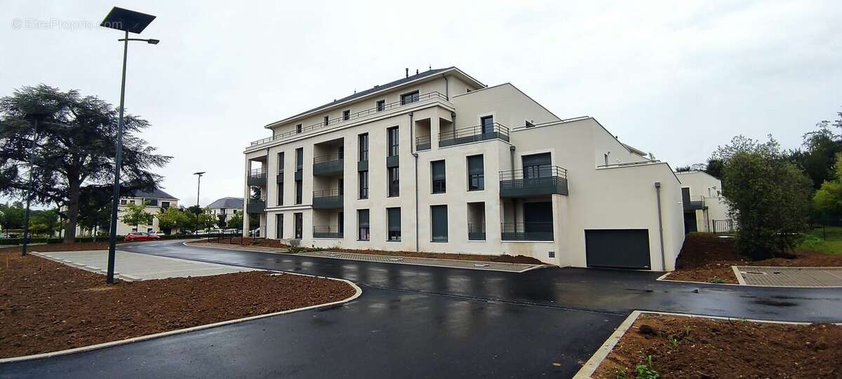 Appartement à SAINT-CYR-SUR-LOIRE