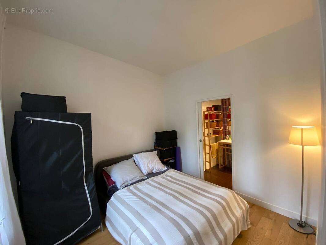 1 chambre - Appartement à SAINT-DENIS