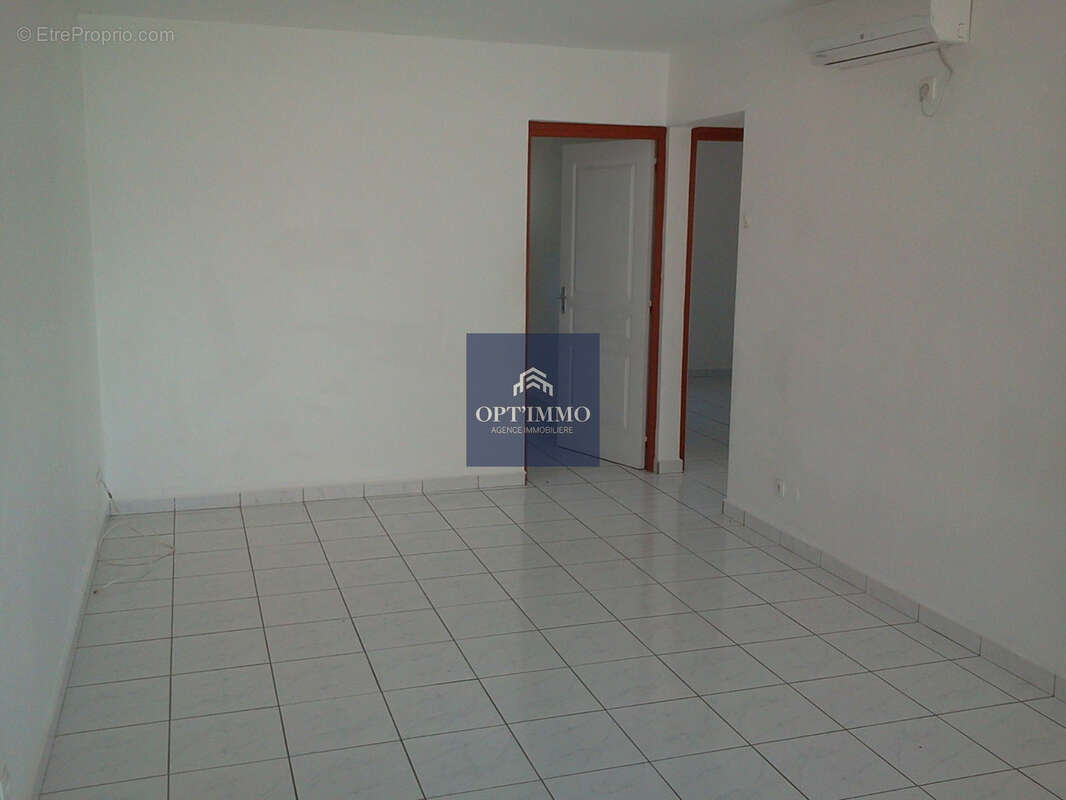 Appartement à BAIE-MAHAULT