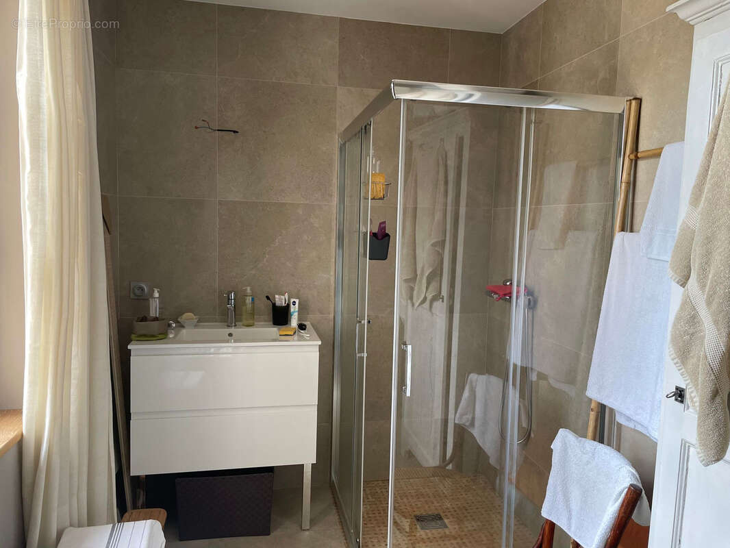 Maison à NOIRETABLE