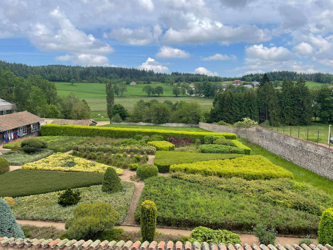 Maison à NOIRETABLE