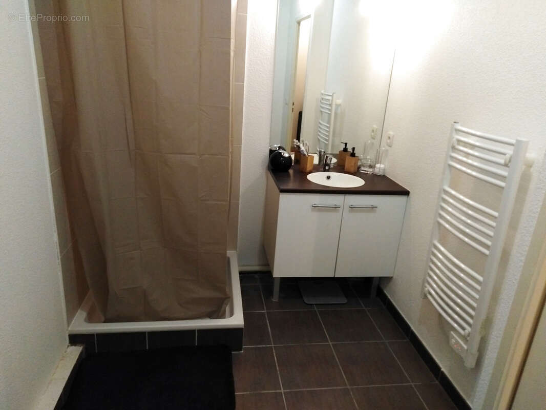 Appartement à MONNETIER-MORNEX