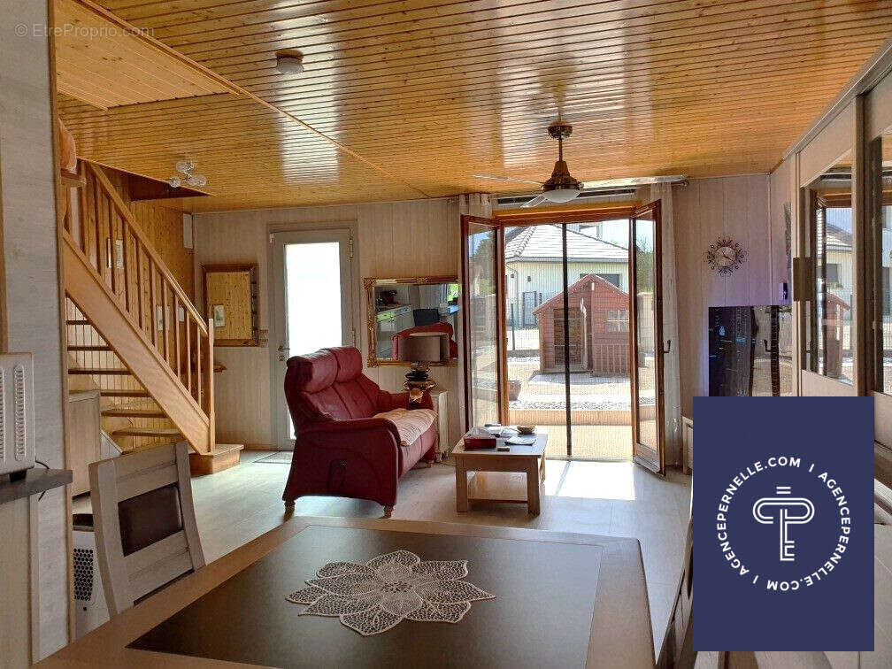 Maison à PLAIMBOIS-DU-MIROIR