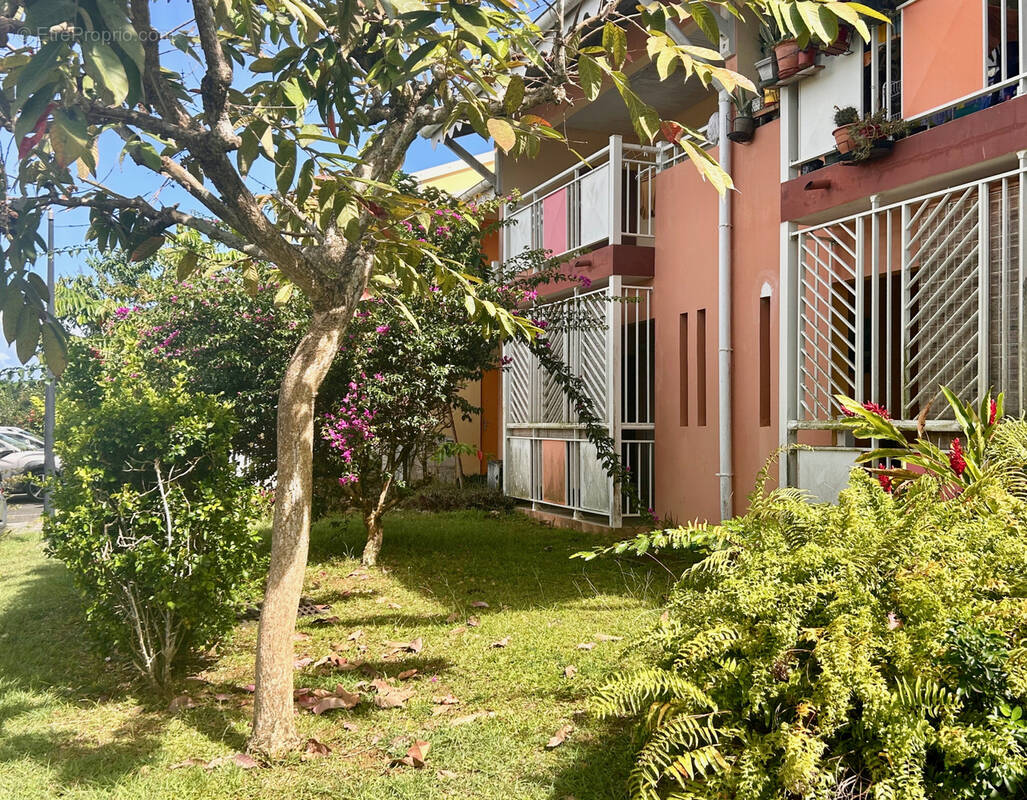 Appartement à LAMENTIN