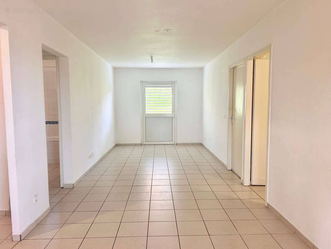 Appartement à LAMENTIN