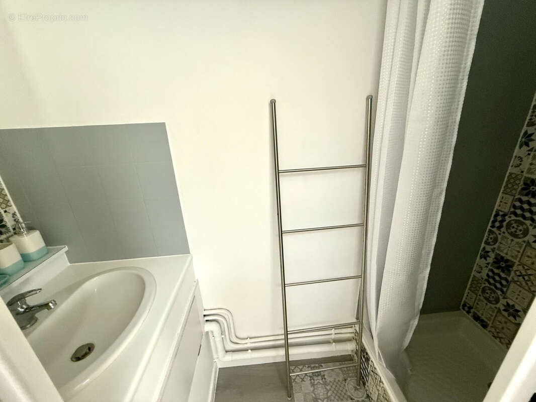 Appartement à MAUGUIO