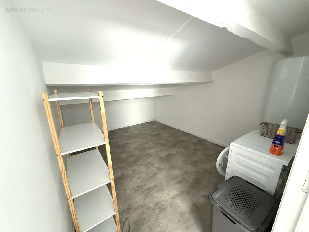 Appartement à MAUGUIO