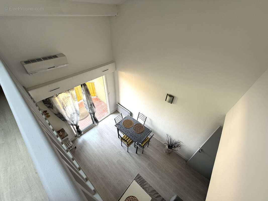 Appartement à MAUGUIO