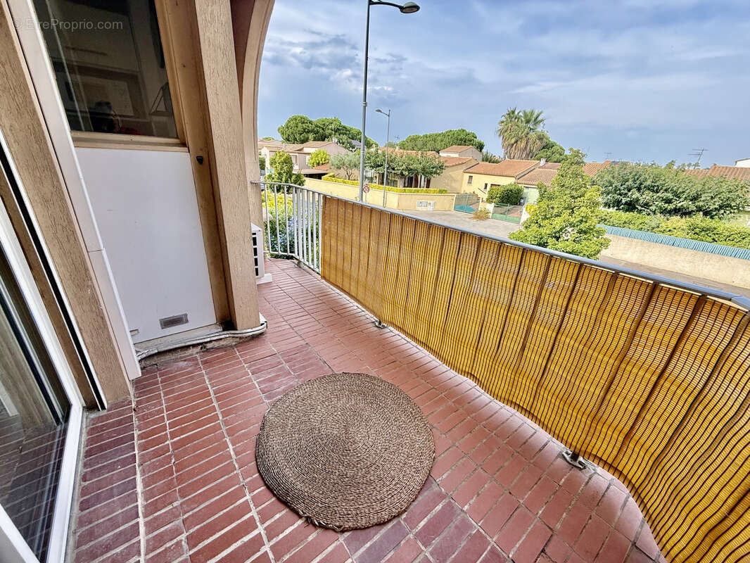 Appartement à MAUGUIO