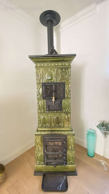 Maison à BRIE-SOUS-MORTAGNE