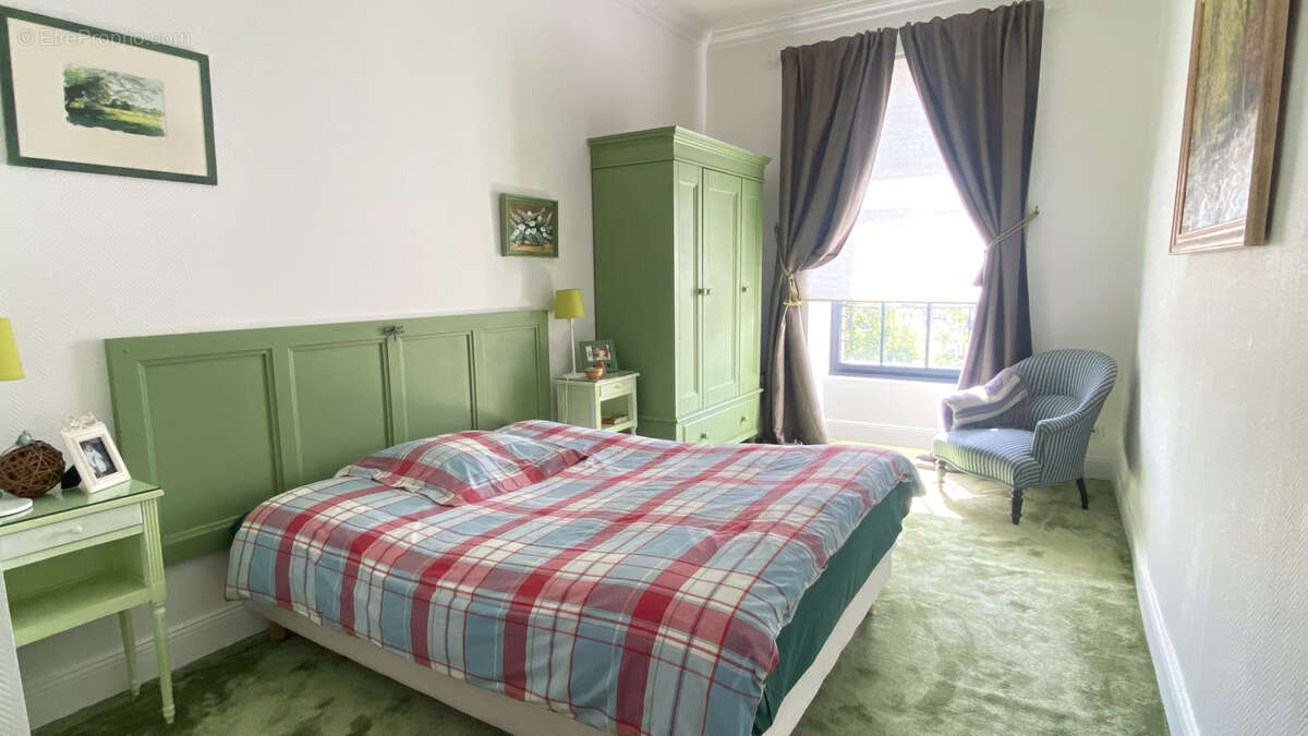 Maison à BRIE-SOUS-MORTAGNE