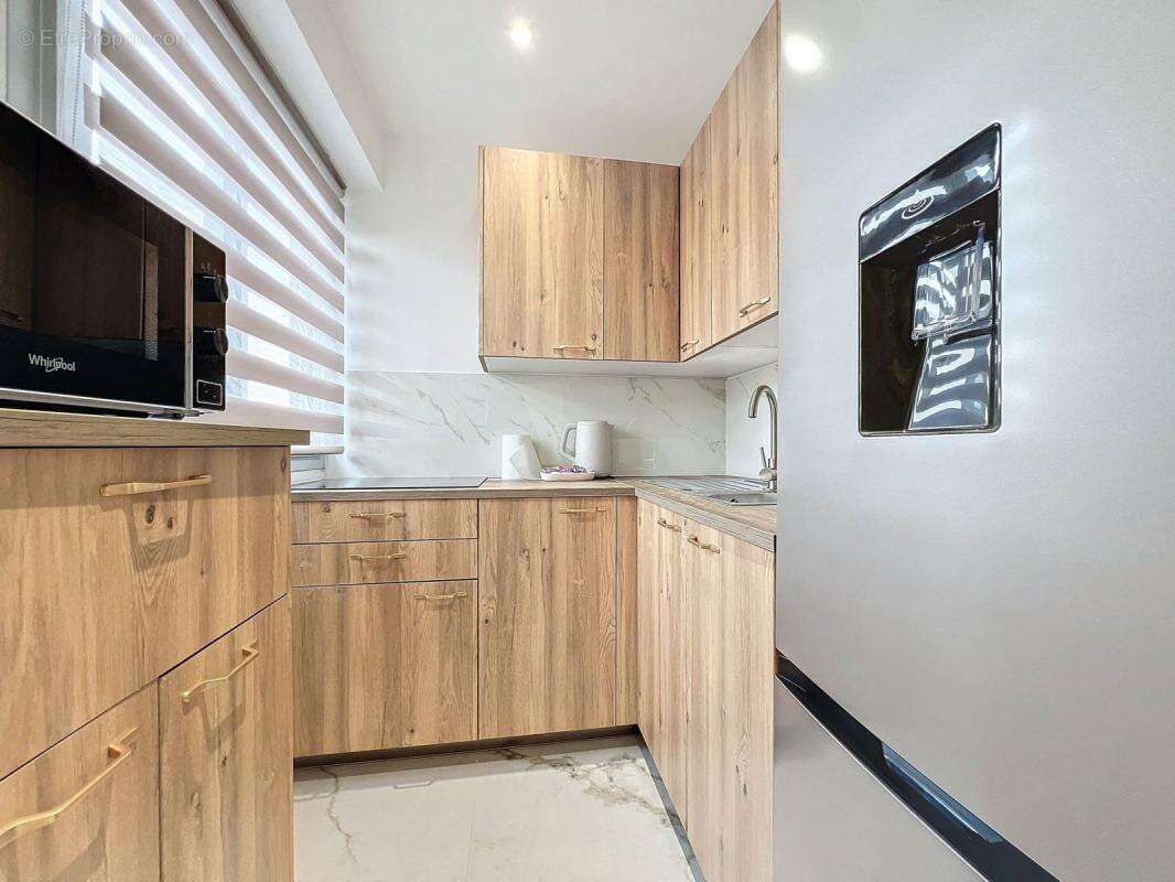 Appartement à VALLAURIS