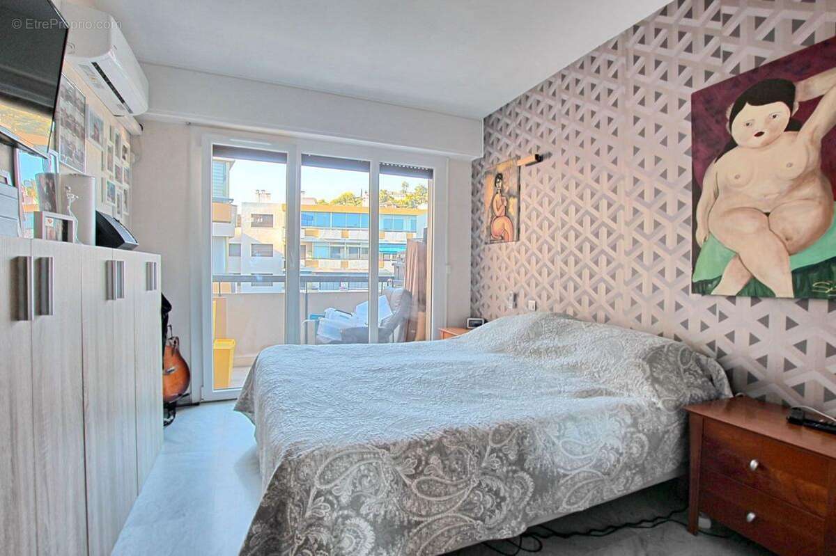 Appartement à MANDELIEU-LA-NAPOULE