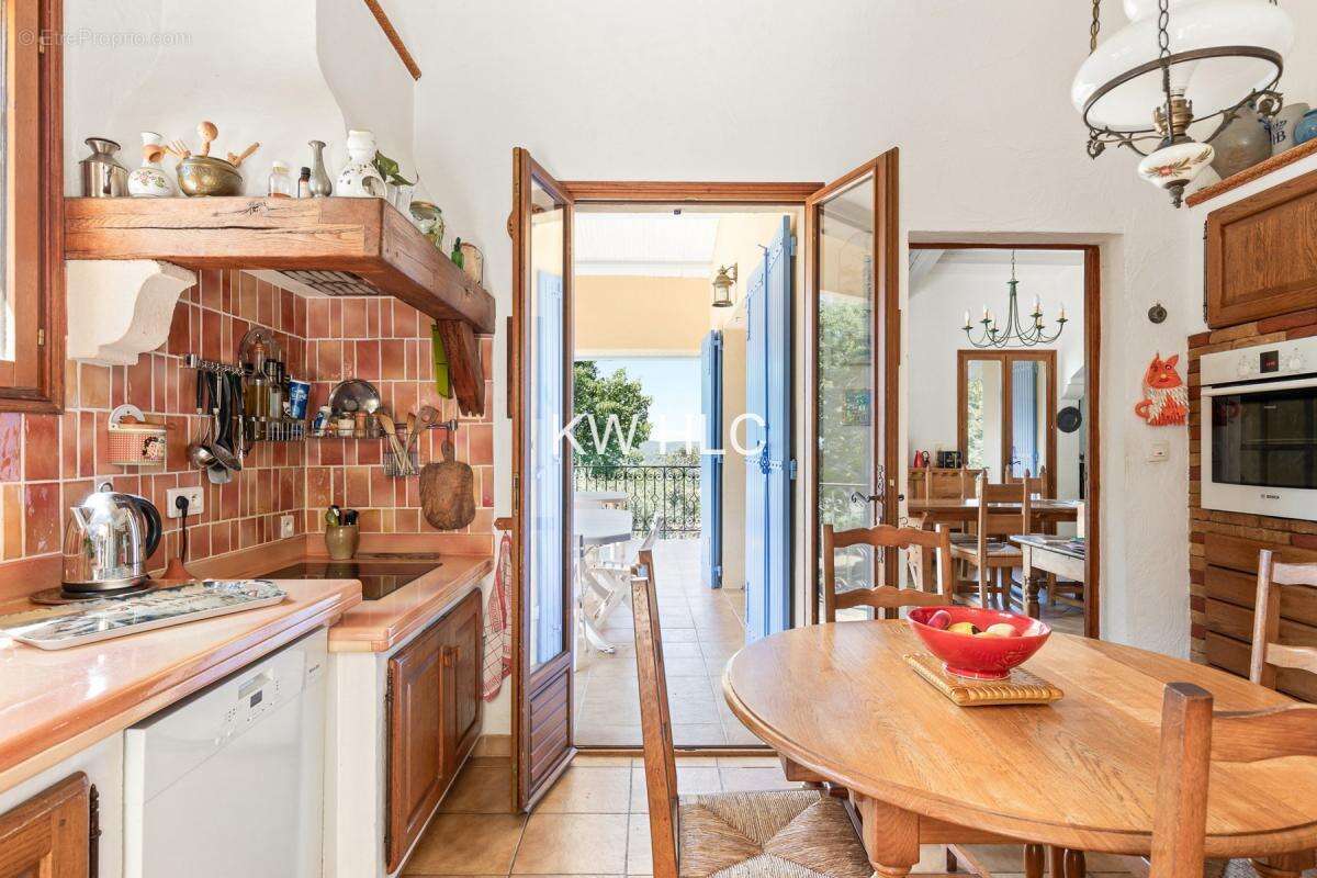 Maison à MONTAUROUX