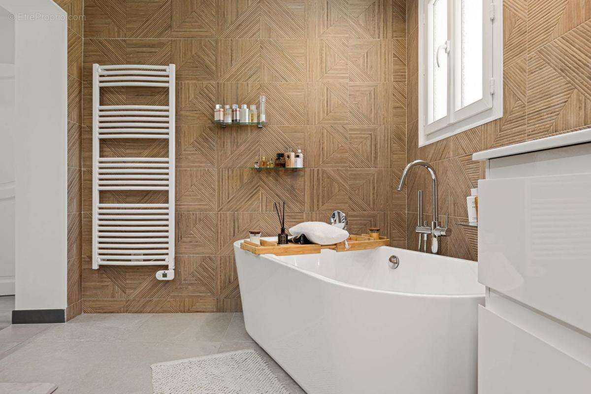 Maison à MOUANS-SARTOUX