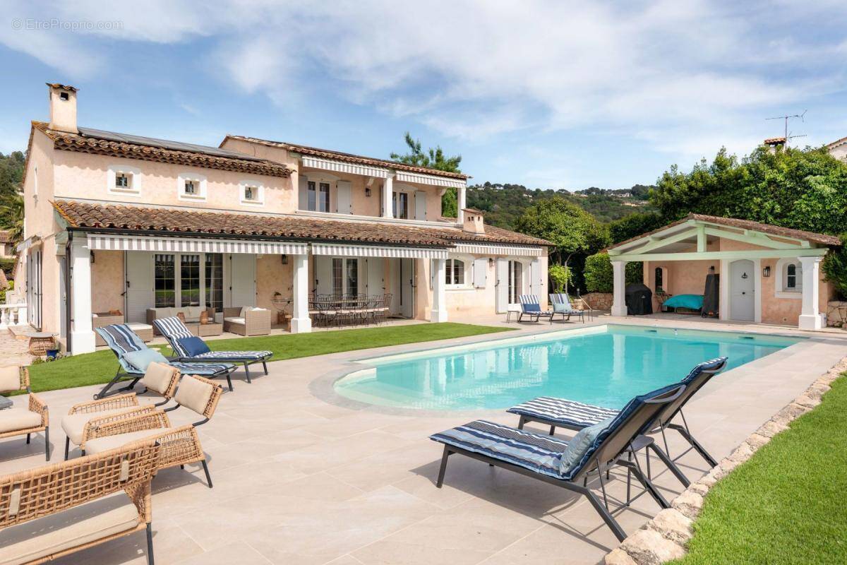 Maison à MOUANS-SARTOUX