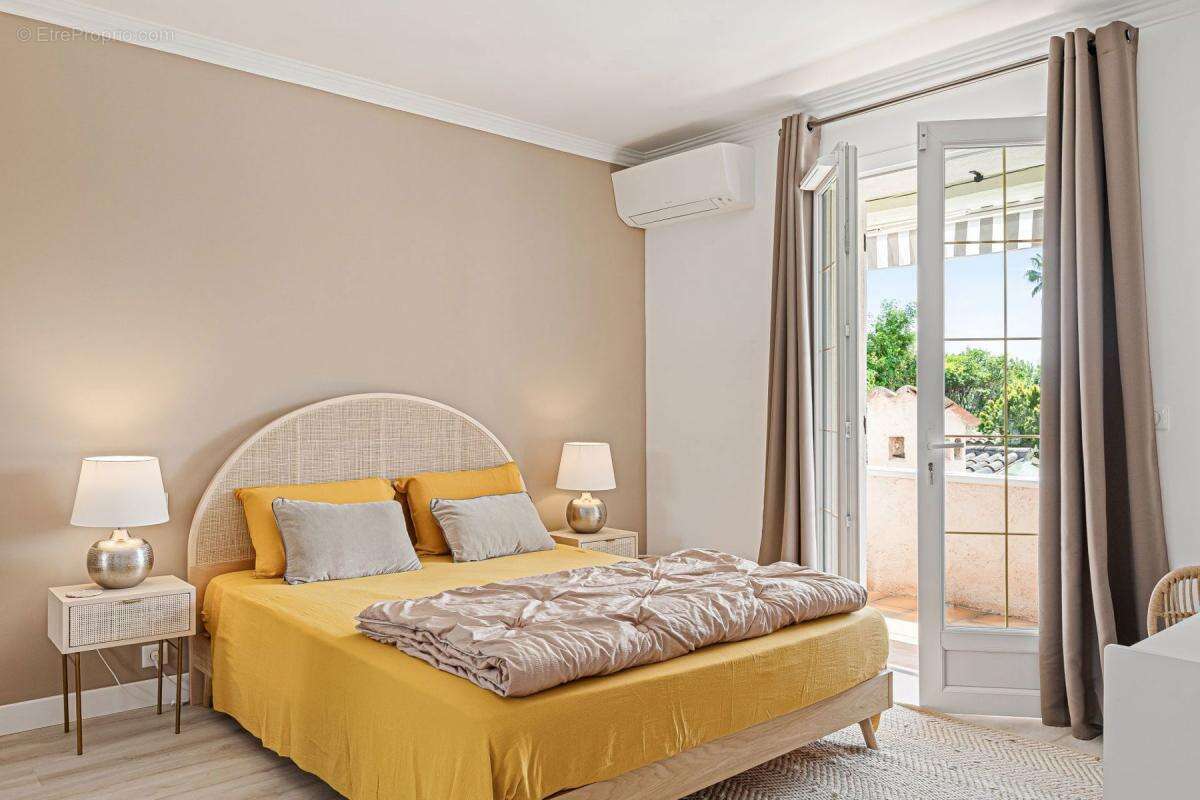 Maison à MOUANS-SARTOUX