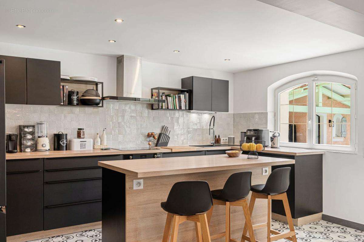 Maison à MOUANS-SARTOUX