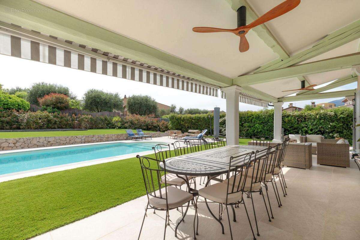 Maison à MOUANS-SARTOUX