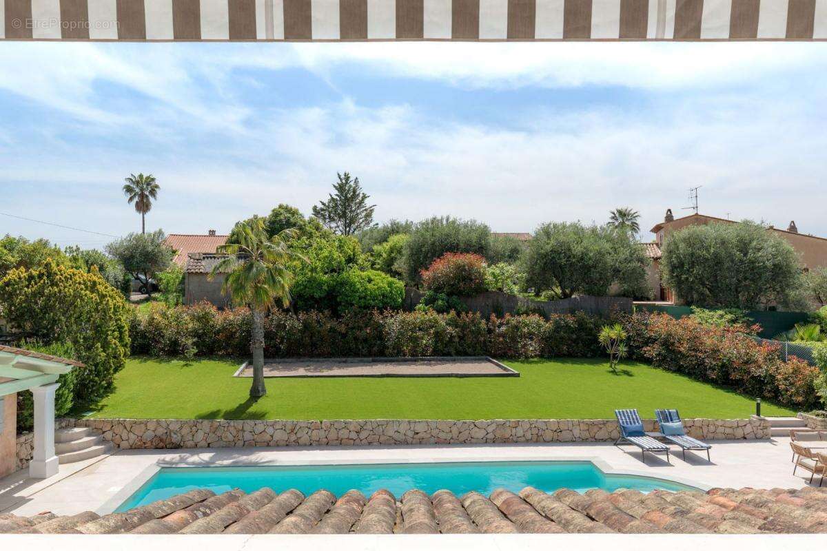 Maison à MOUANS-SARTOUX